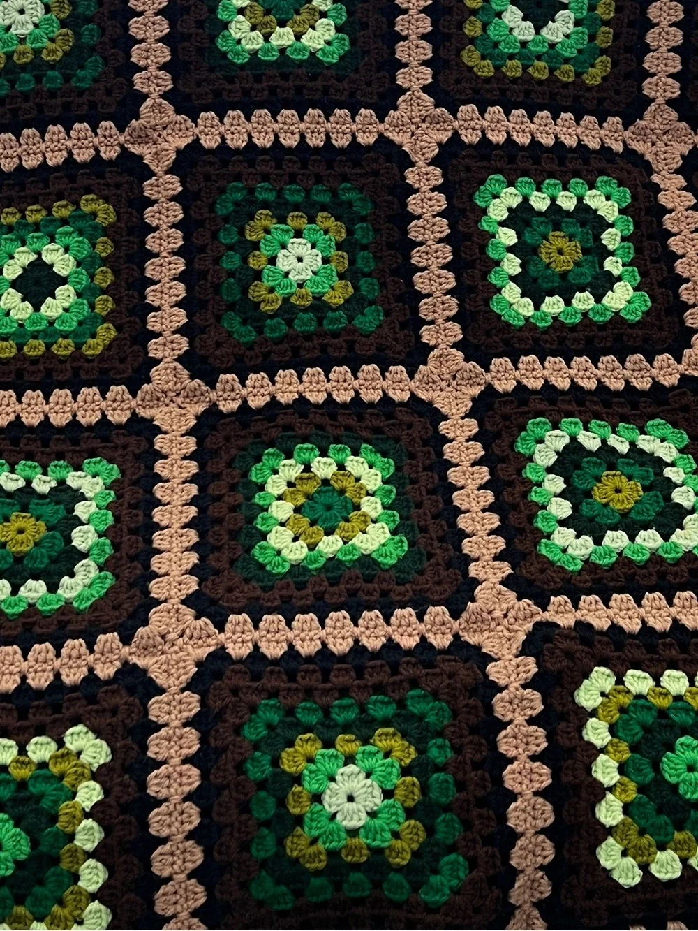 Vintage Crochet Afghan Blanket With Fringe Quilt Granny Size 110